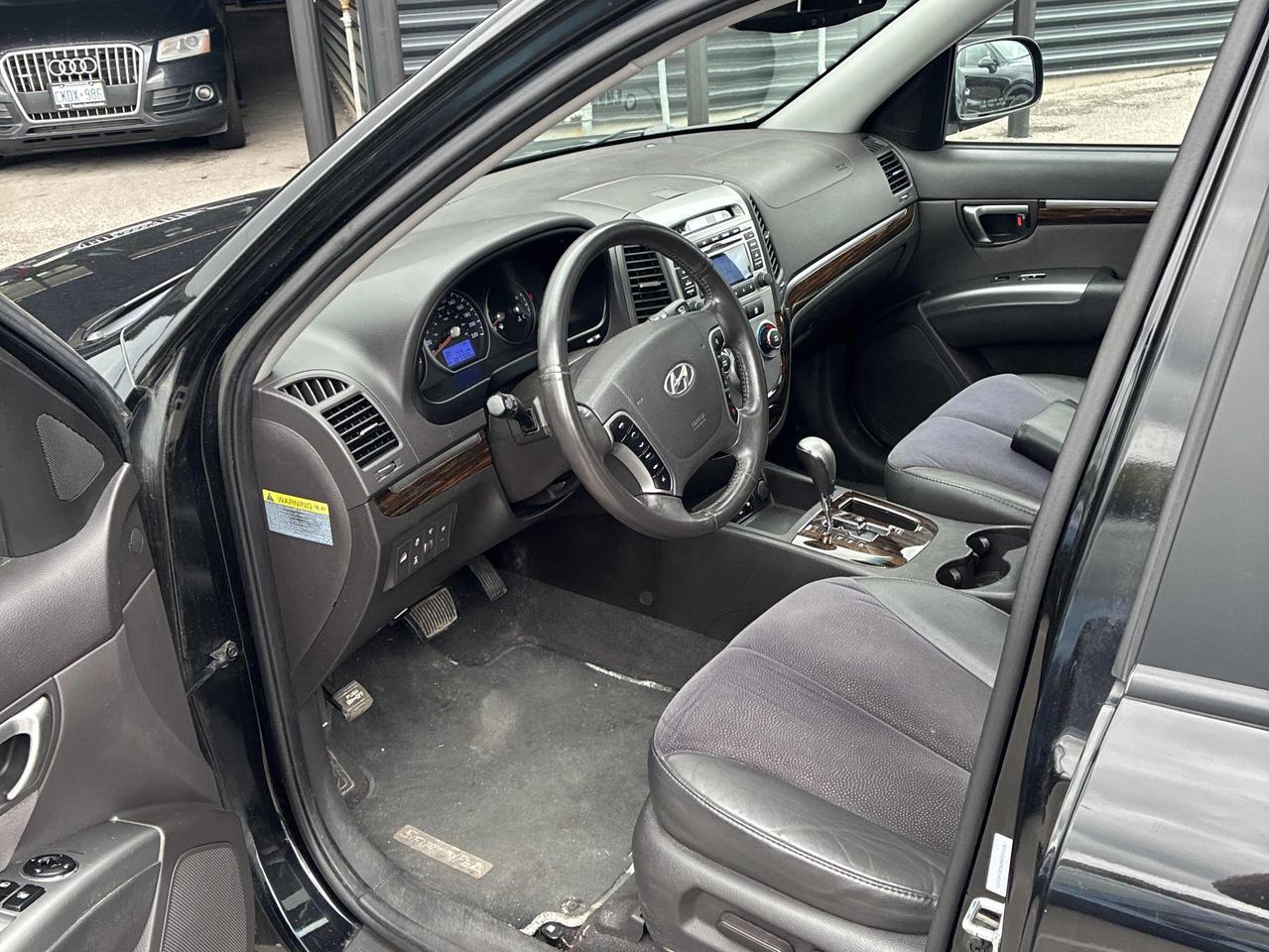 2012 Hyundai Santa Fe GL Sport - AWD, ONLY 107K, SUNROOF, HEATED SEATS! Photo