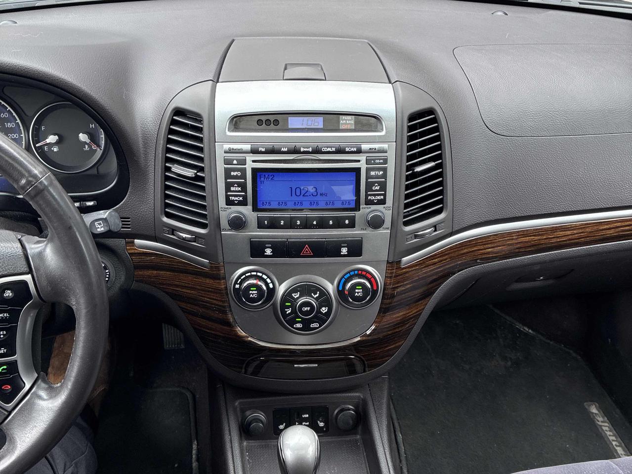 2012 Hyundai Santa Fe GL Sport - AWD, ONLY 107K, SUNROOF, HEATED SEATS! Photo