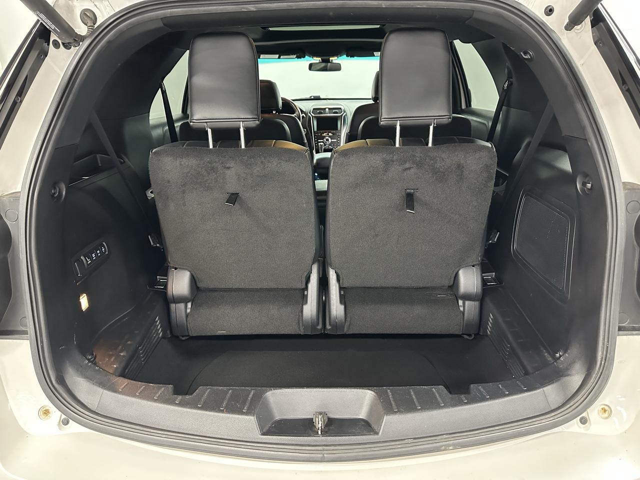 2017 Ford Explorer Platinum Photo27