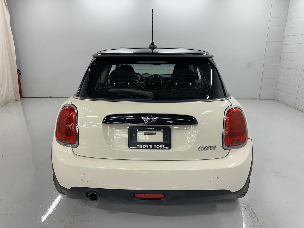 2016 MINI Cooper  Photo31