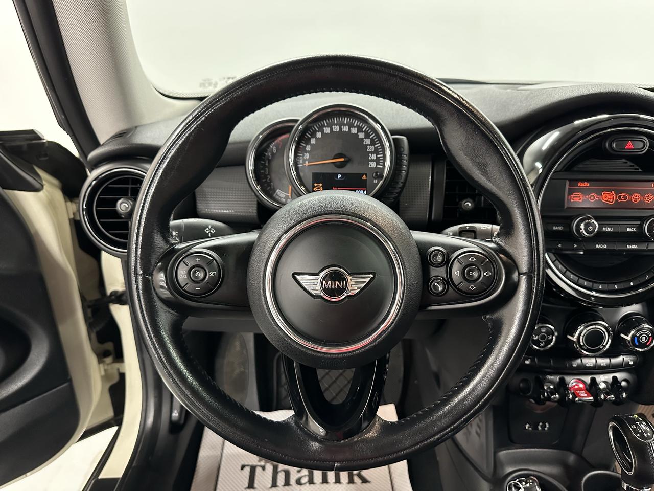 2016 MINI Cooper  Photo9