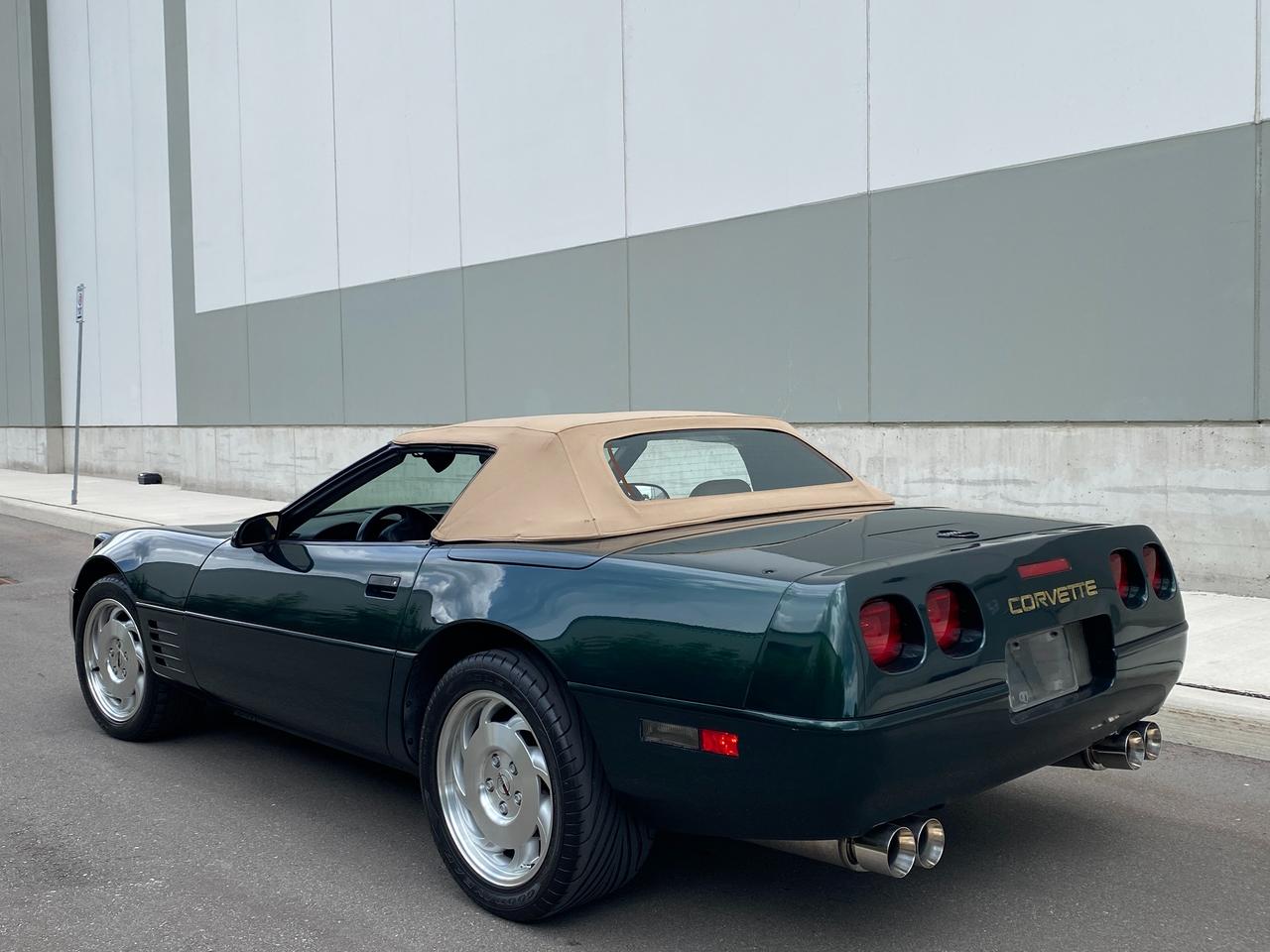 1994 Chevrolet Corvette CONVERTIBLE-6 SPEED MANUAL-MINT Photo