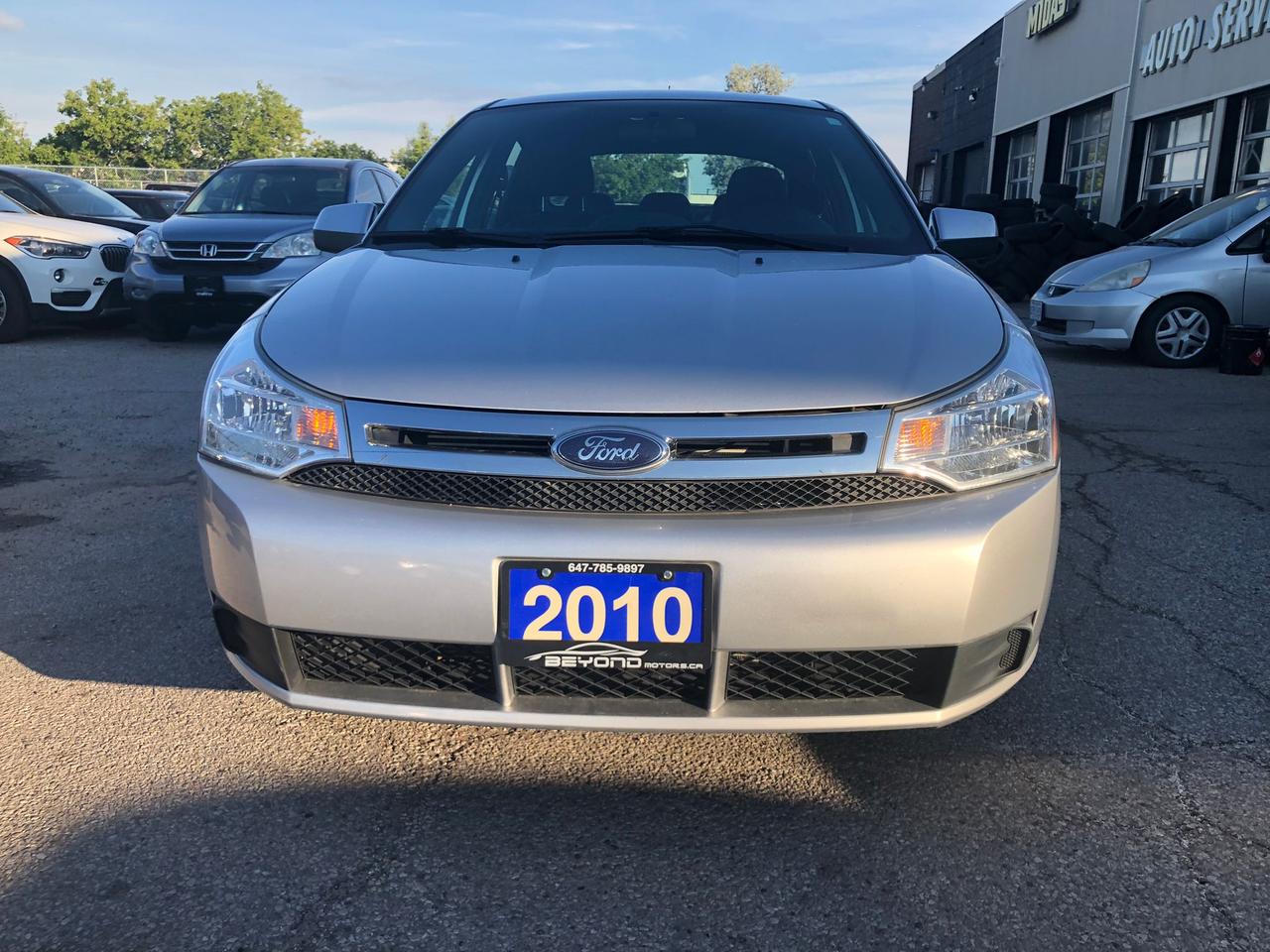 2010 Ford Focus SE CERTIFIED WITH 3 YEARS WARRANTY INCLUDED Photo