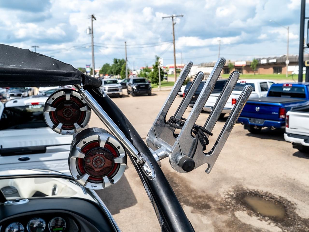 2004 Malibu Sportster 23 XTI Wakesetter Photo51