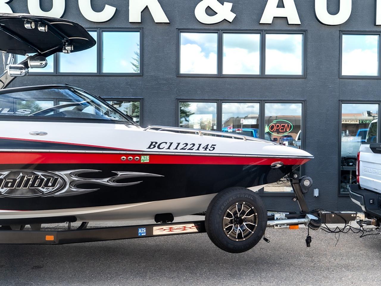 2004 Malibu Sportster 23 XTI Wakesetter Photo3