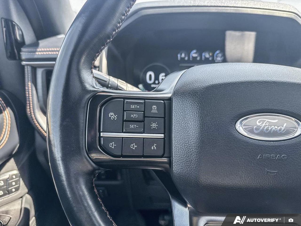 2024 Ford Expedition PLATINUM MAX / PANO ROOF/ LEATHER / NAV / 360 CAM Photo