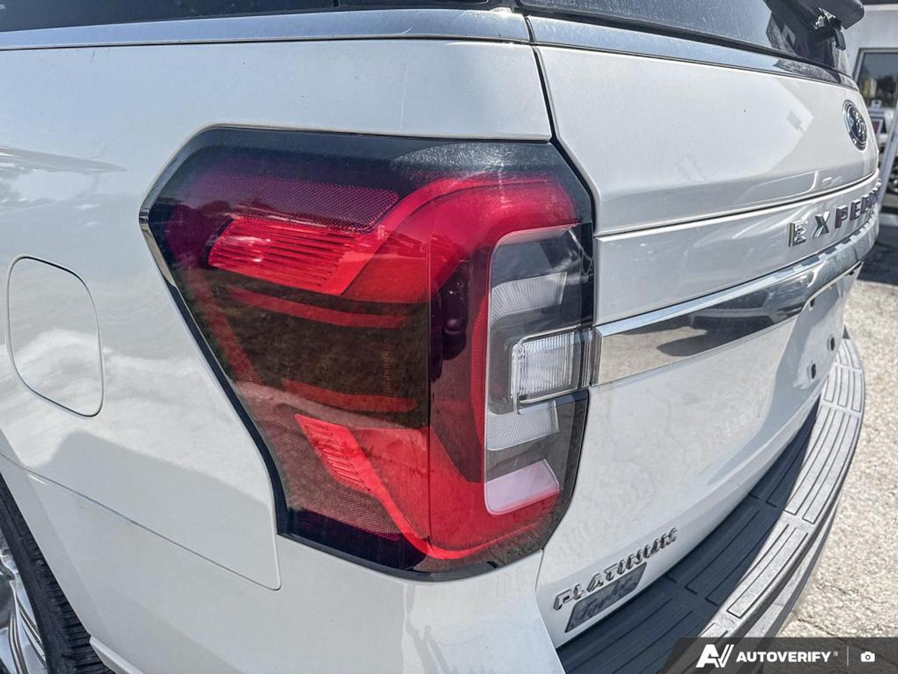 2024 Ford Expedition PLATINUM MAX / PANO ROOF/ LEATHER / NAV / 360 CAM Photo