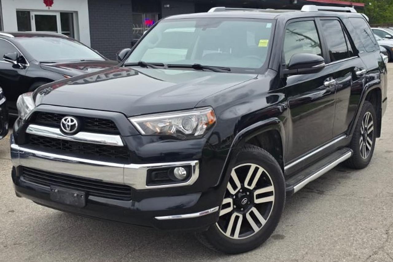 2016 Toyota 4Runner SR5 / LIMITED / NO ACCIDENTS/ LEATHER / ROOF / 4X4 - Photo #1