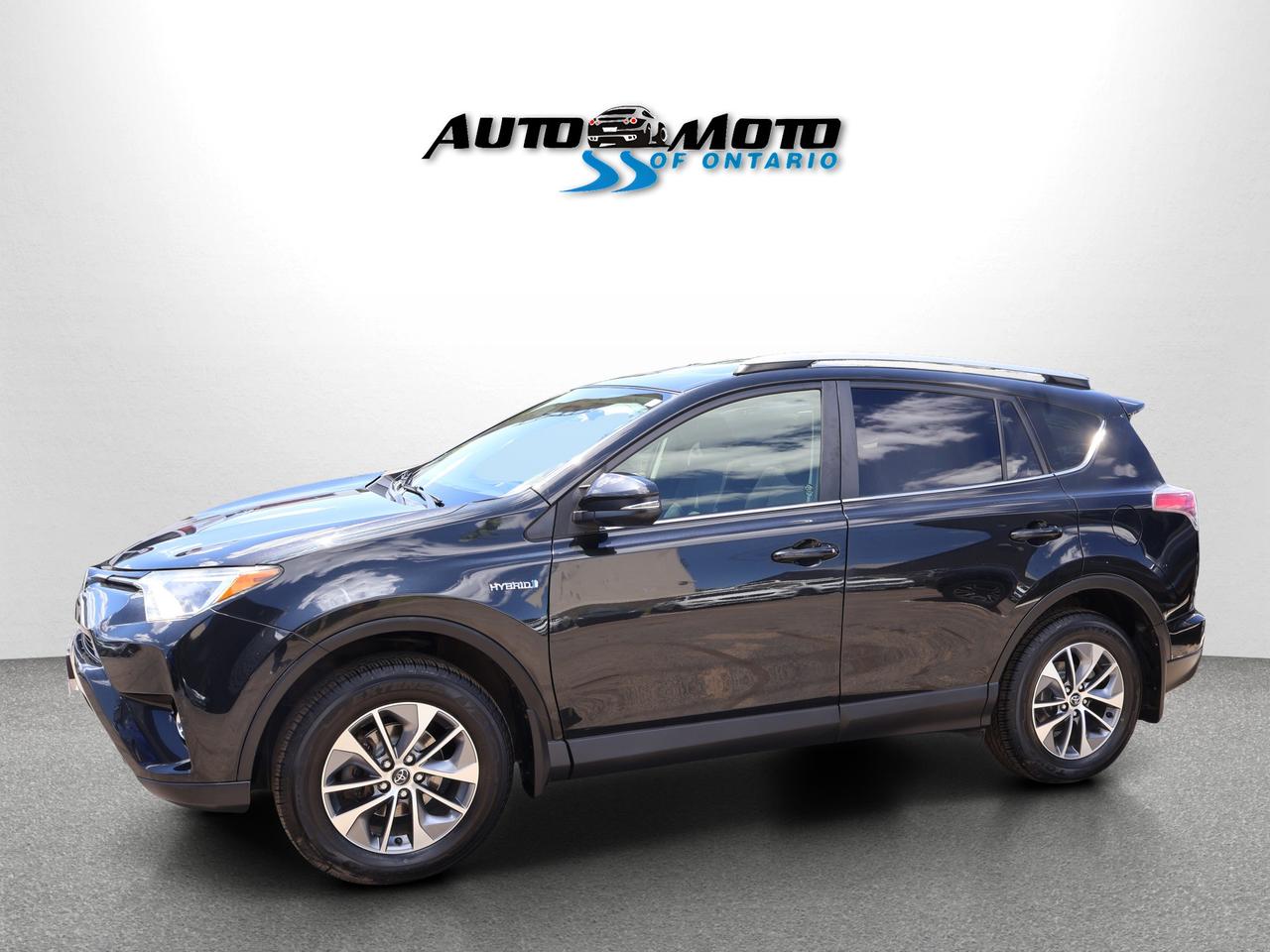 2017 Toyota RAV4 Hybrid XLE AWD HYBRID CERTIFIED *2ND WINTER* CAMERA NAV BLUETOOTH HEATED SEATS SUNROOF CRUISE ALLOYS Photo2