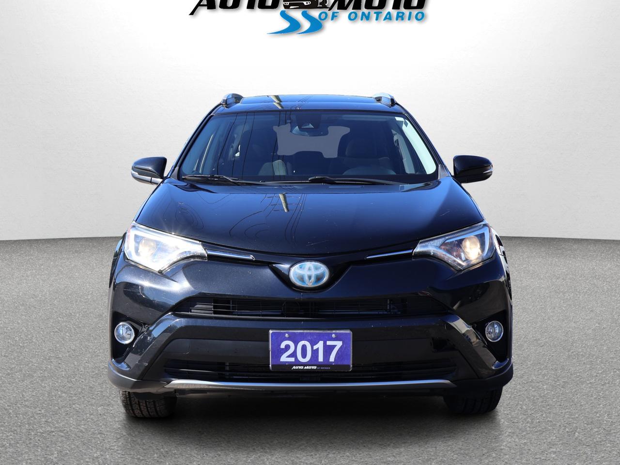 2017 Toyota RAV4 Hybrid XLE AWD HYBRID CERTIFIED *2ND WINTER* CAMERA NAV BLUETOOTH HEATED SEATS SUNROOF CRUISE ALLOYS Photo1