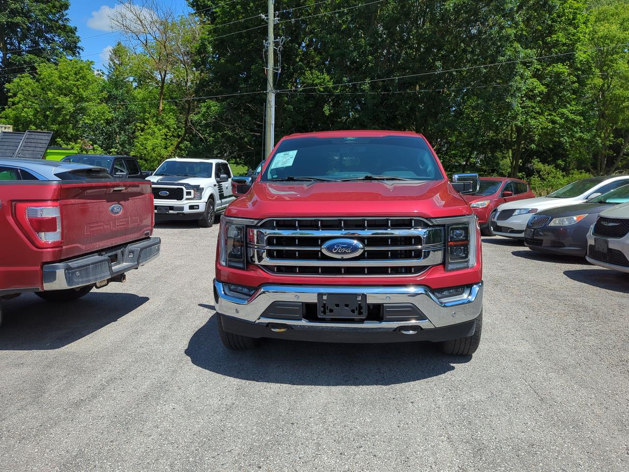 2022 Ford F-150 Lariat 4WD SuperCrew 5.5' Box Photo1