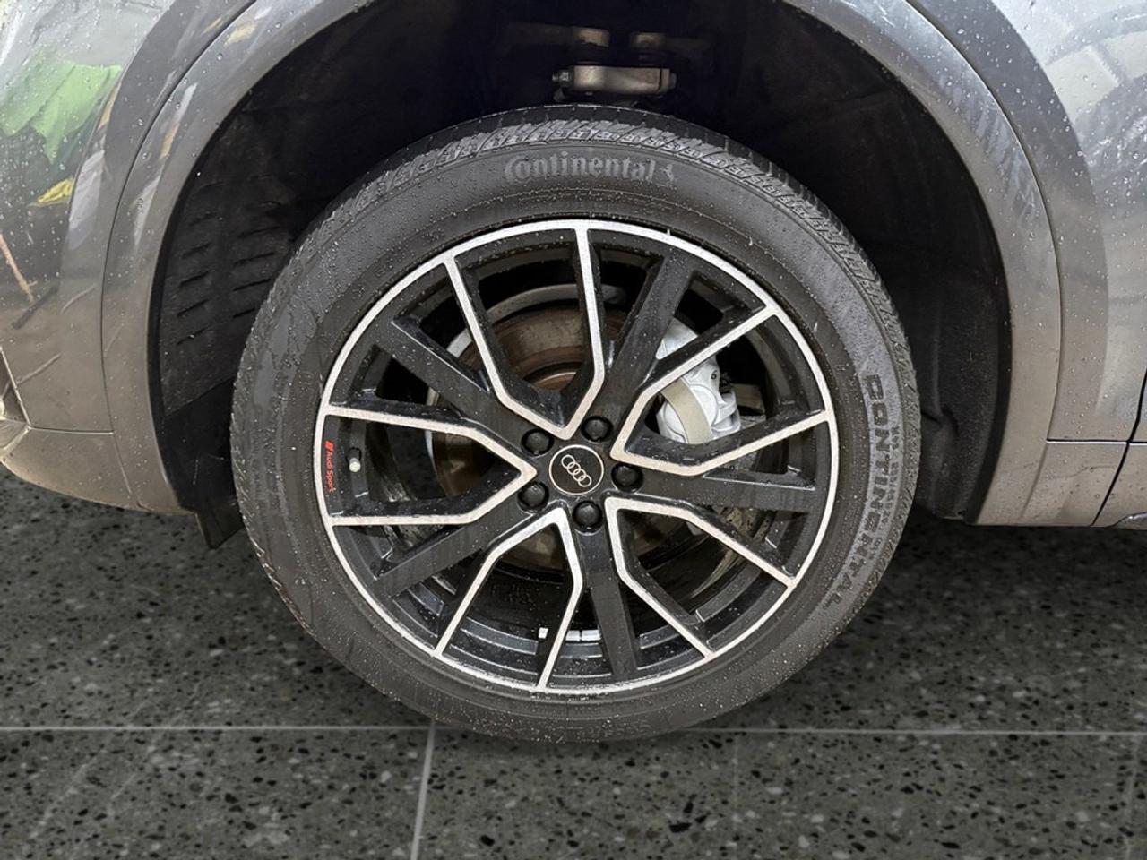 2023 Audi Q5 Progressiv 45 TFSI quattro Photo