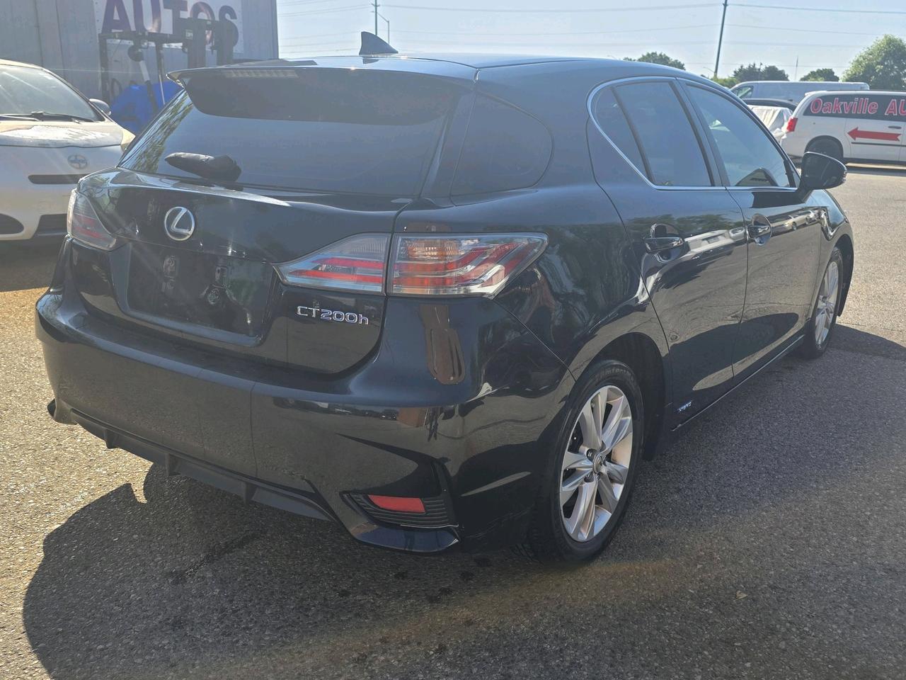 2015 Lexus CT 200h FWD 4dr Hybrid Photo