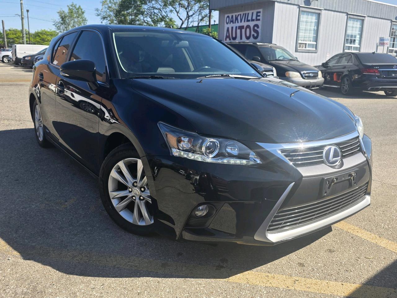 2015 Lexus CT 200h FWD 4dr Hybrid Photo