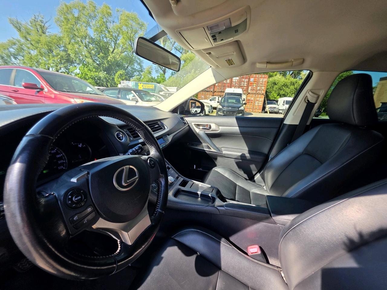 2015 Lexus CT 200h FWD 4dr Hybrid Photo