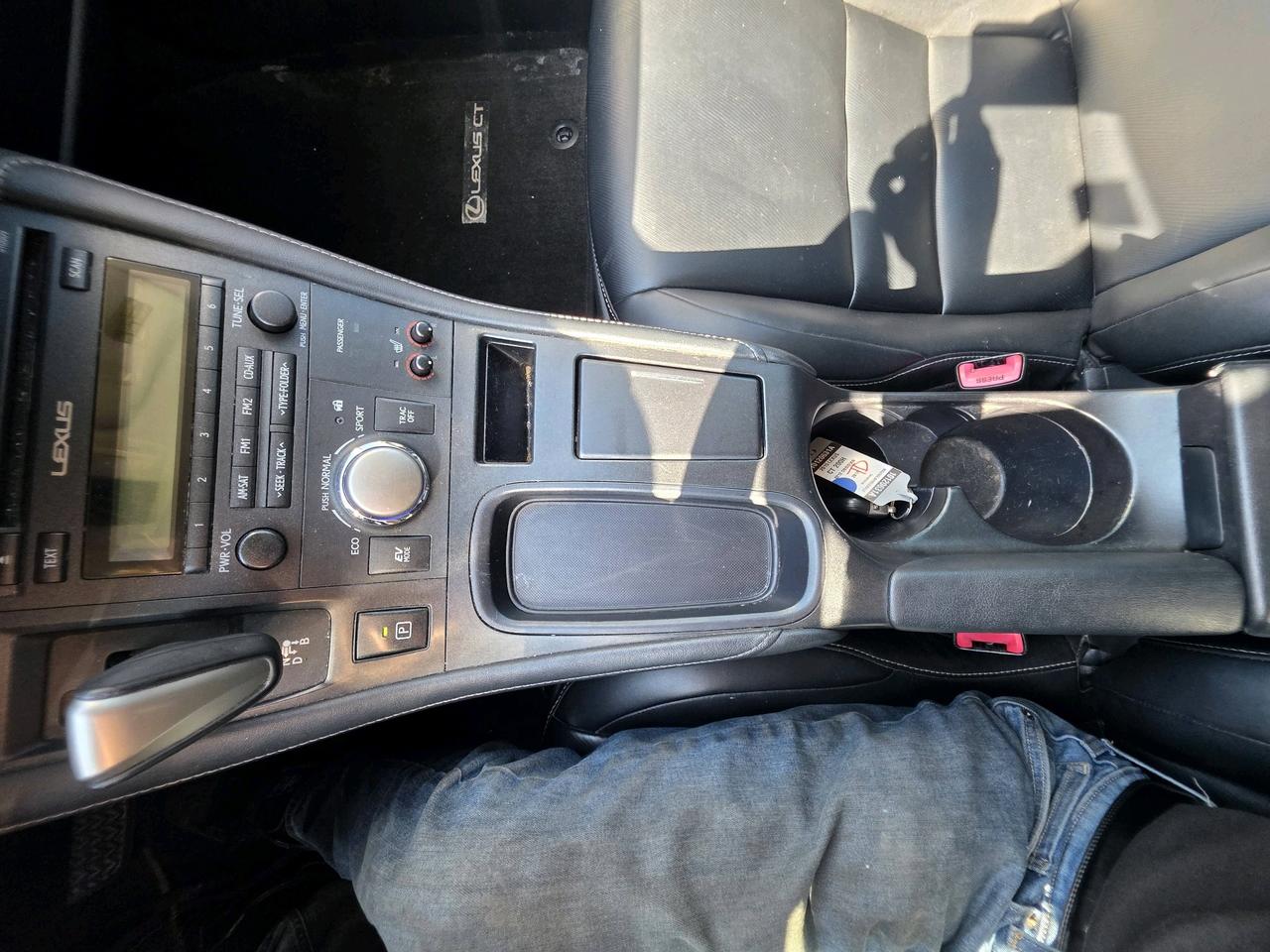 2015 Lexus CT 200h FWD 4dr Hybrid Photo