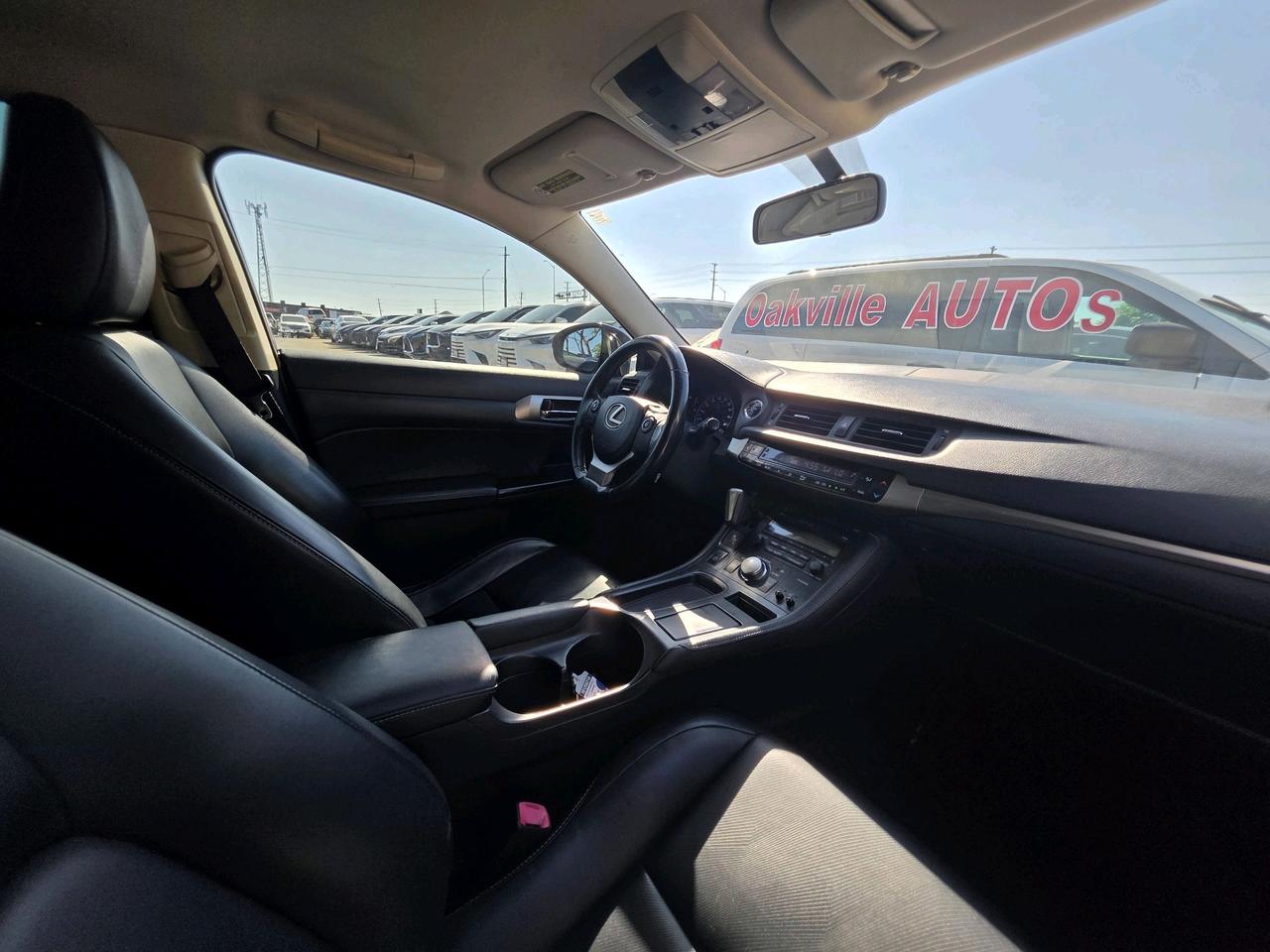 2015 Lexus CT 200h FWD 4dr Hybrid Photo