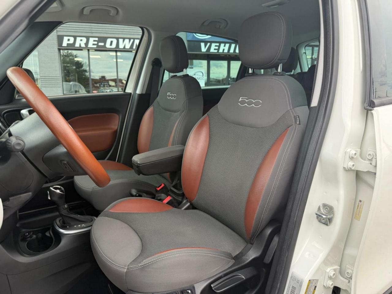 2014 Fiat 500 L TREKKING /LOW MILEAGE /NAVI /CLEAN CARFAX - Photo #10