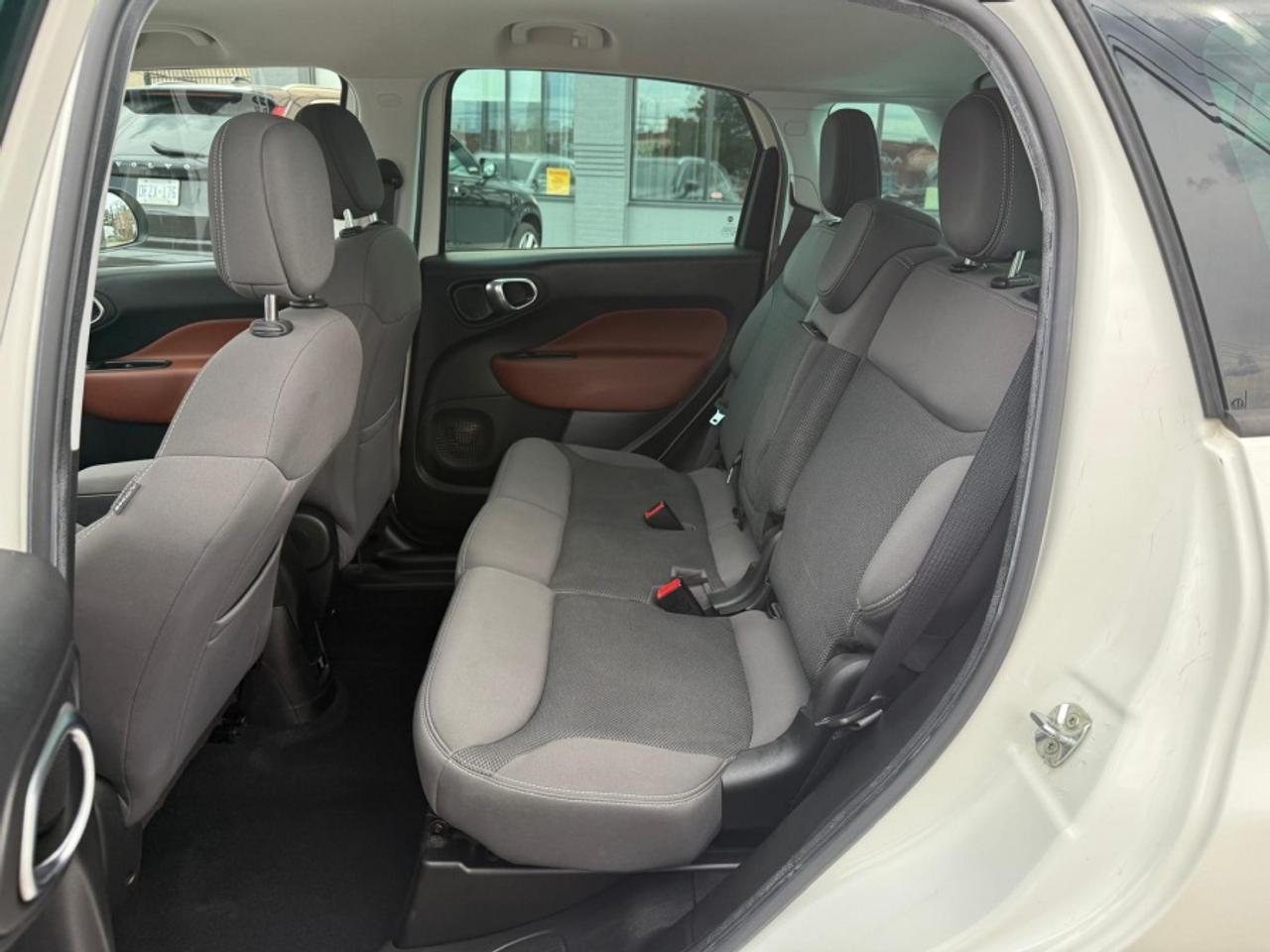 2014 Fiat 500 L TREKKING /LOW MILEAGE /NAVI /CLEAN CARFAX Photo