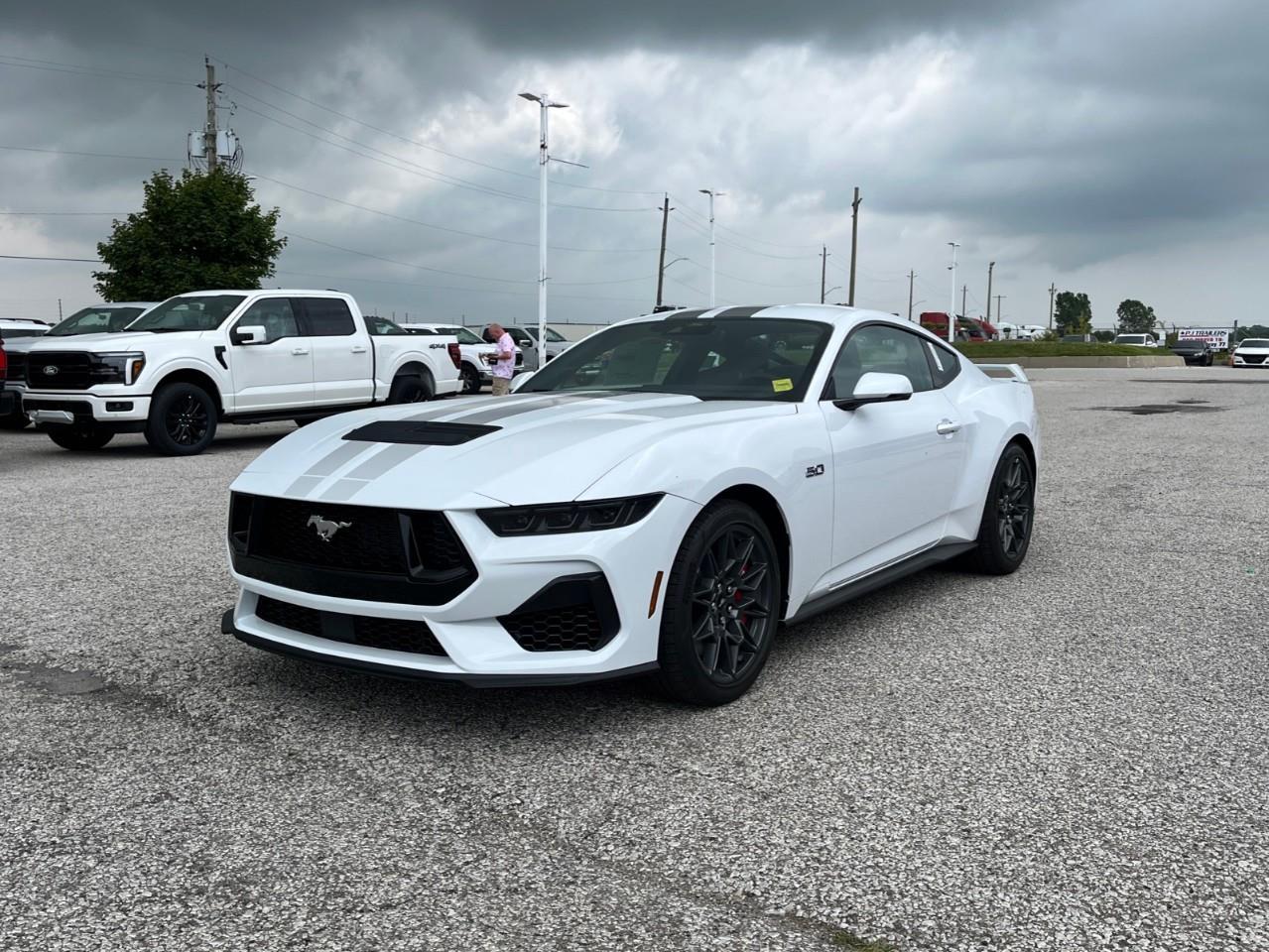 2026 Ford Mustang GT Premium Photo3