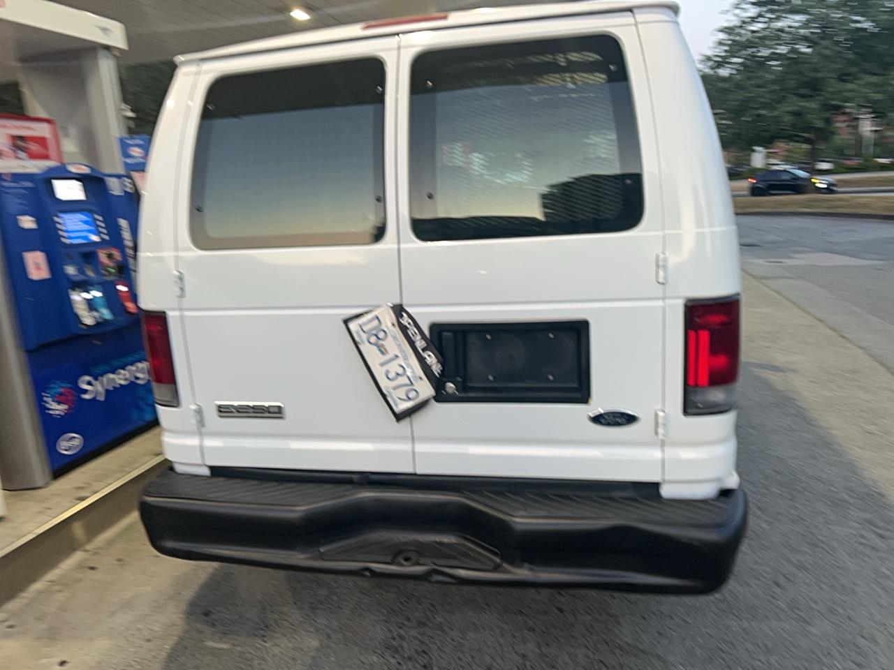 2007 Ford Econoline Commercial Photo