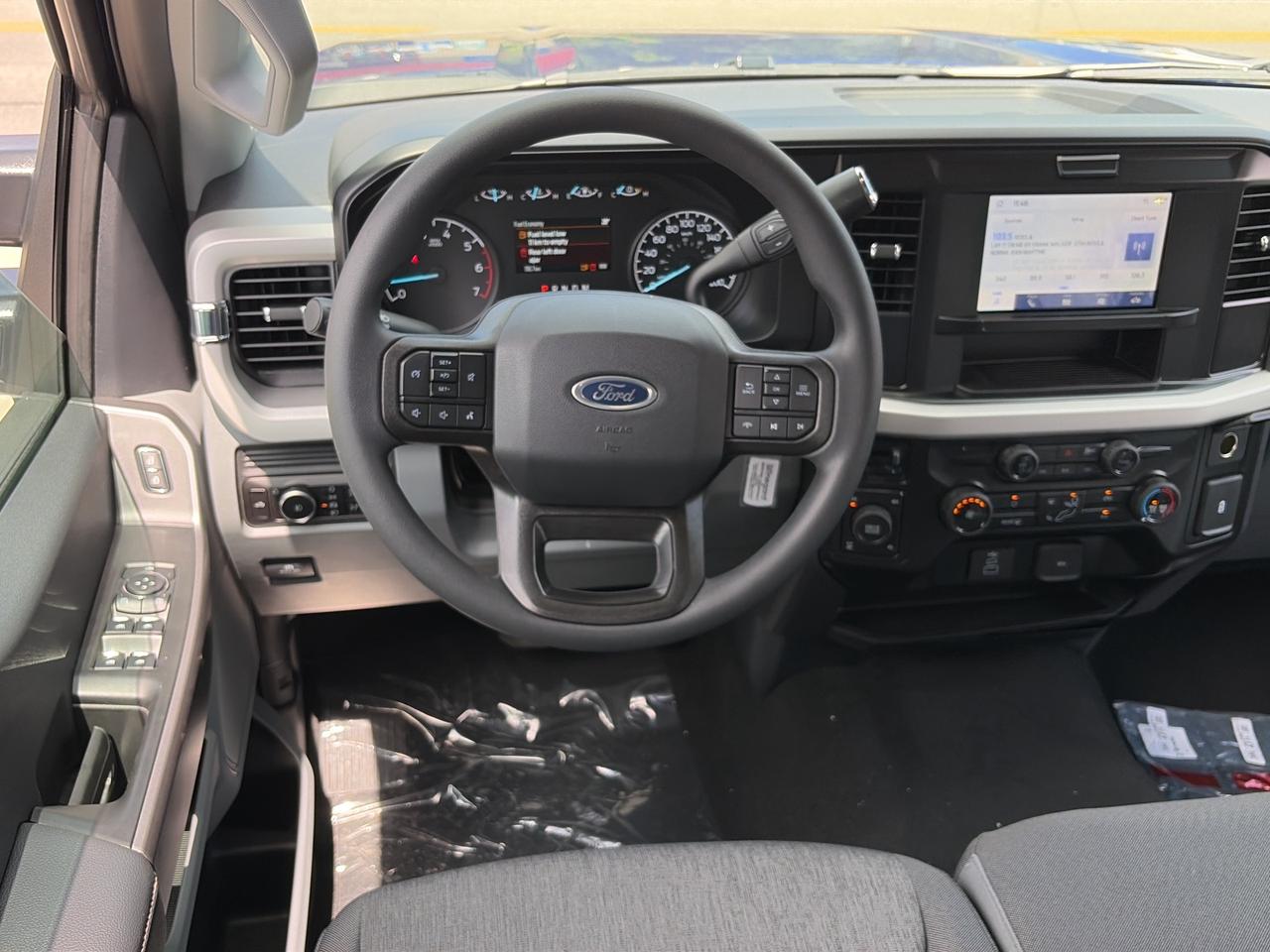 2026 Ford F-250 Super Duty SRW XL 4WD Crew Cab 6.75' Box 600A Photo