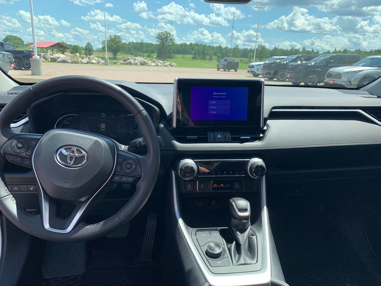 2024 Toyota RAV4 Hybrid XLE Premium Photo