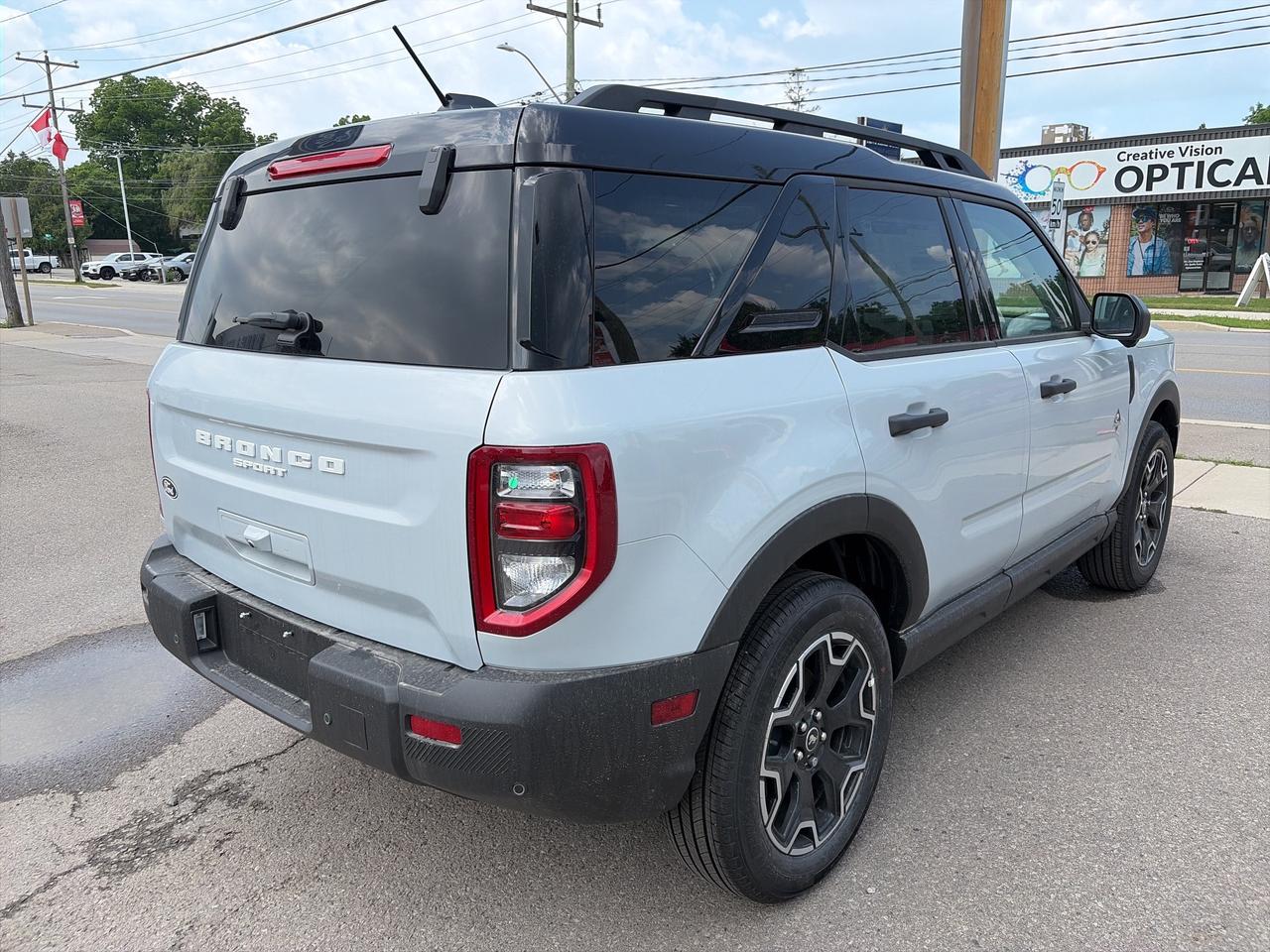 2026 Ford Bronco Sport Outer Banks 4x4 Photo3