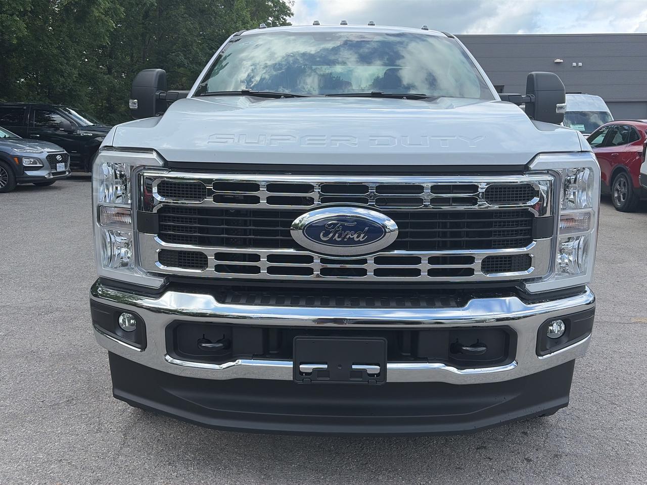 2026 Ford F-350 Super Duty SRW XLT 4WD Super Cab 6.75' Box 613A Photo