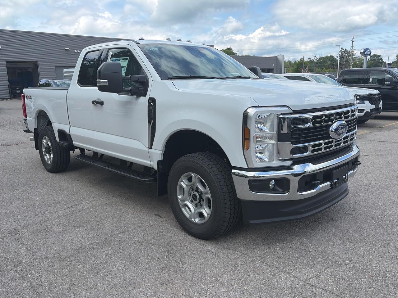 2026 Ford F-350 Super Duty SRW XLT 4WD Super Cab 6.75' Box 613A Photo2