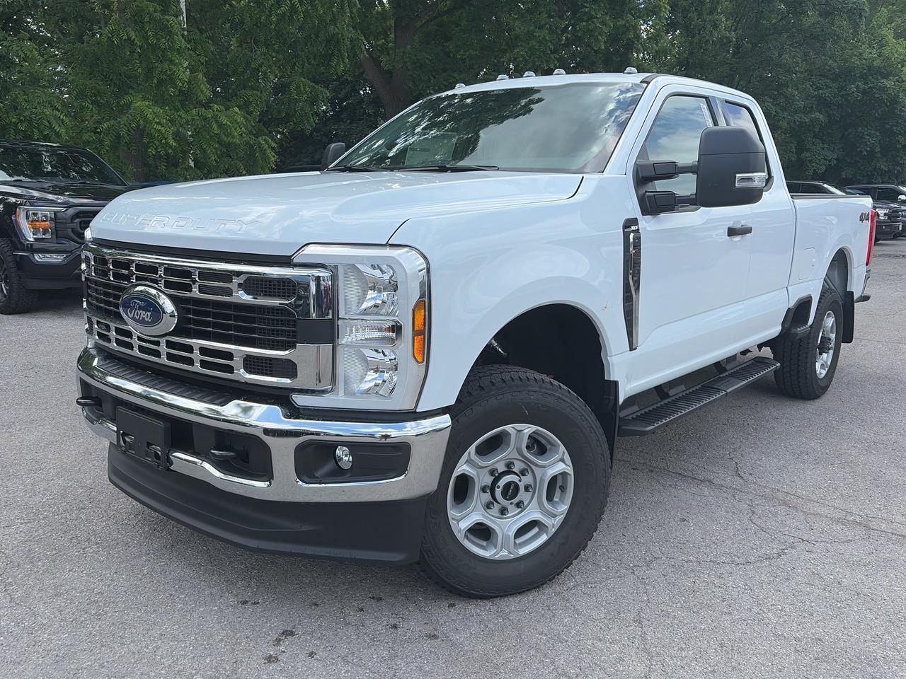 2026 Ford F-350 Super Duty SRW XLT 4WD Super Cab 6.75' Box 613A Photo0