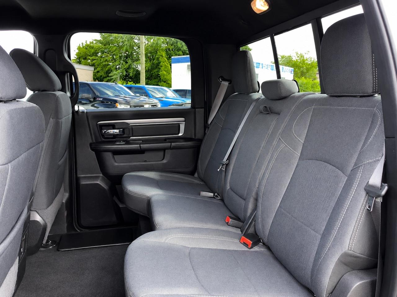 2022 RAM 1500 Classic Warlock Crew V8 | Ceramic Grey | Max Tow | 4X4 Photo