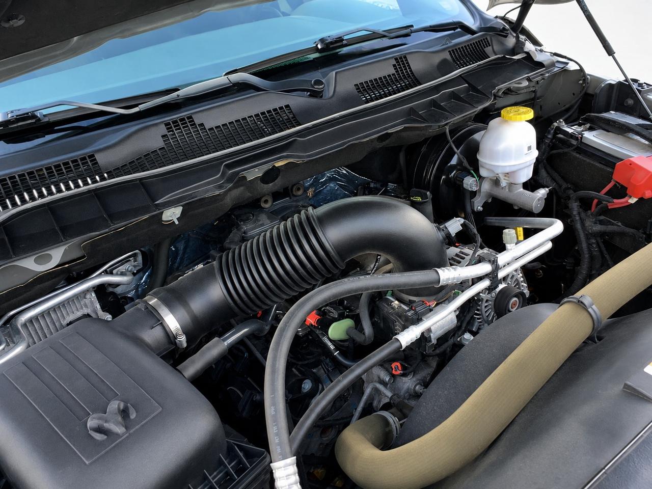 2022 RAM 1500 Classic Warlock Crew V8 | Ceramic Grey | Max Tow | 4X4 Photo
