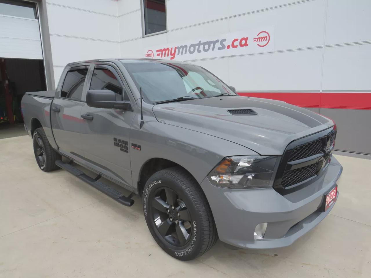 2022 RAM 1500 Classic EXPRESS Photo0