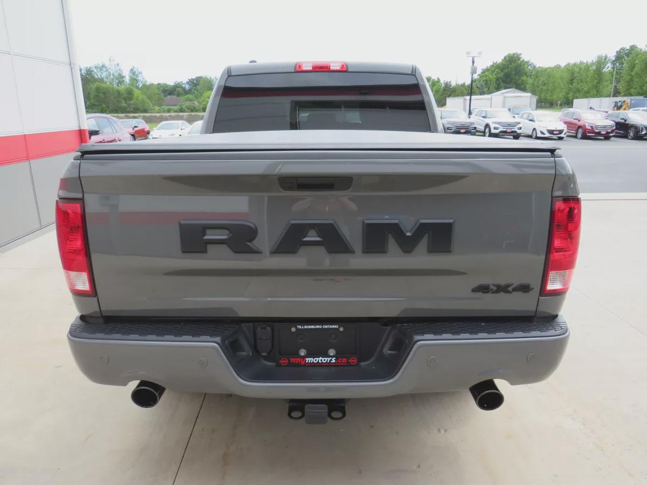 2022 RAM 1500 Classic EXPRESS Photo
