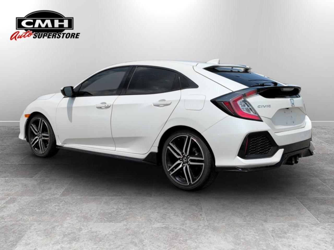 2017 Honda Civic Hatchback Sport w/Honda Sensing Photo3
