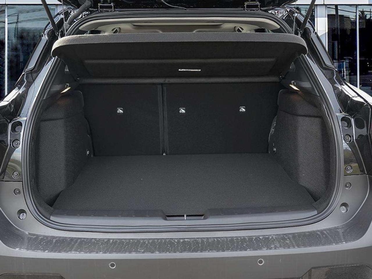 2026 Nissan Kicks SR  - Premium Package Photo
