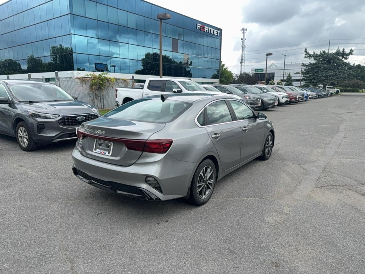 2023 Kia Forte EX