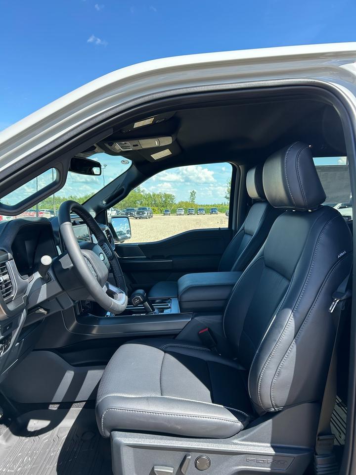 2026 Ford F-150 LARIAT 4WD SuperCrew 6.5' Box 501A Photo5