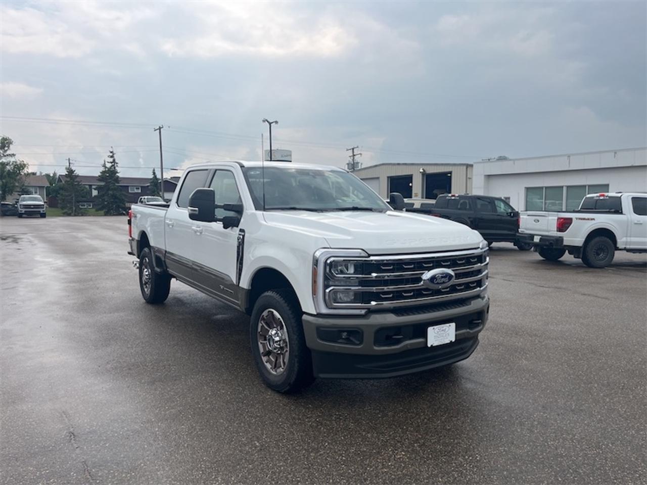 2026 Ford F-350 Super Duty King Ranch Photo5