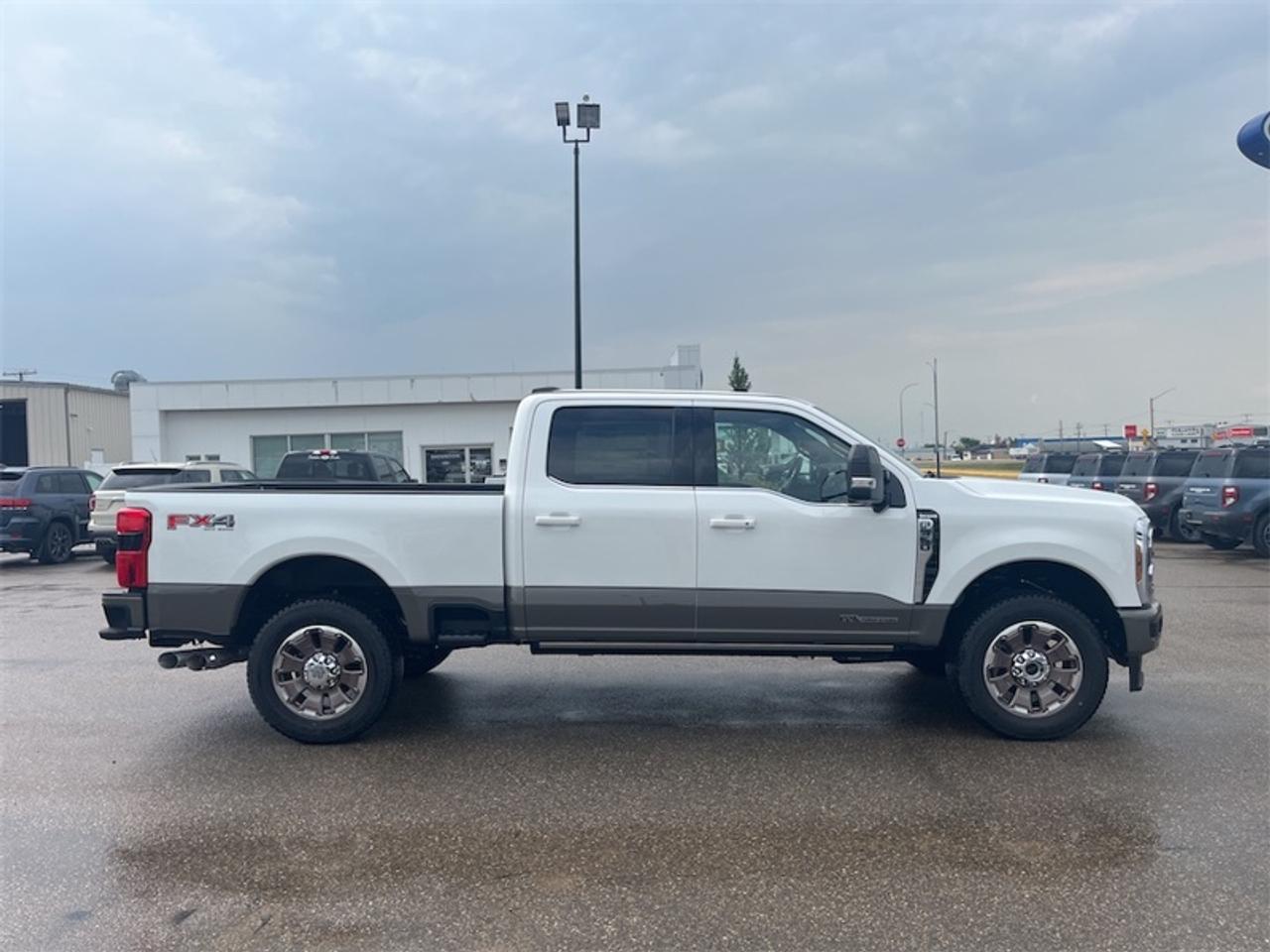 2026 Ford F-350 Super Duty King Ranch Photo1
