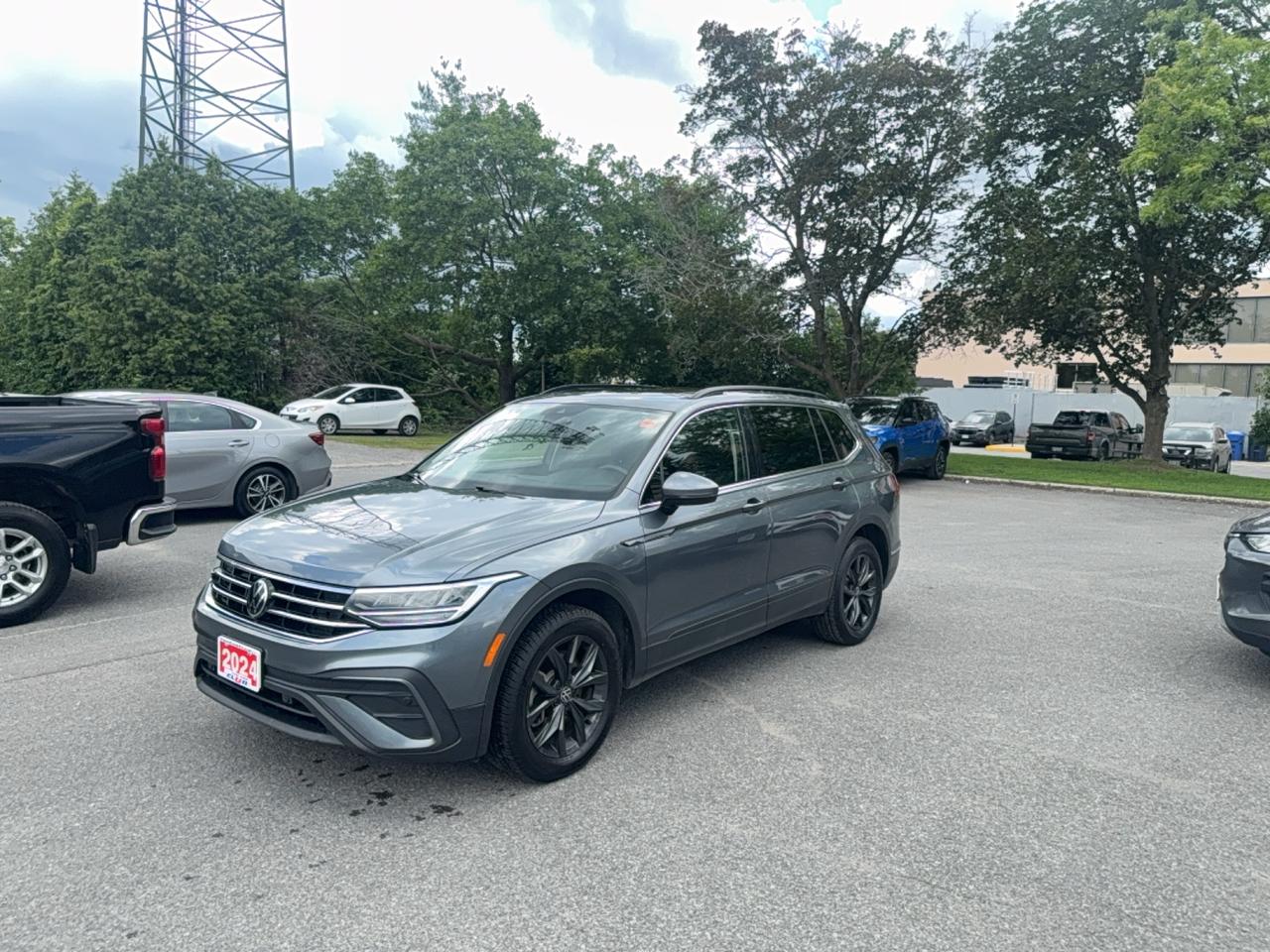 Used 2024 Volkswagen Tiguan COMFORTLINE for sale in Ottawa, ON