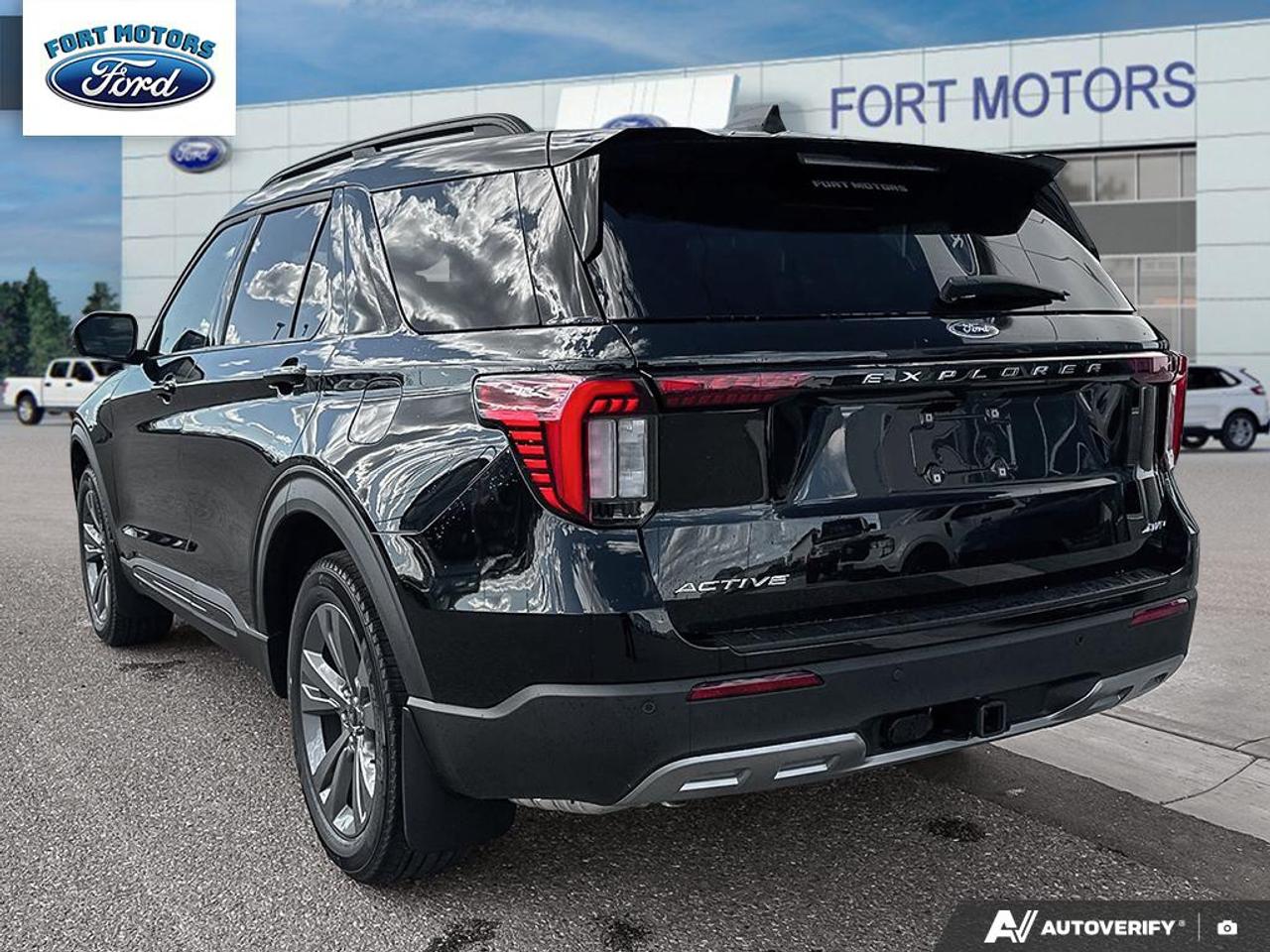 2026 Ford Explorer Active Photo3