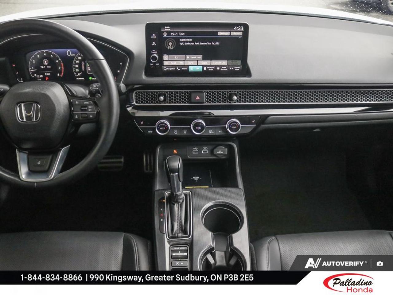 2023 Honda Civic Hatchback Sport Touring Photo