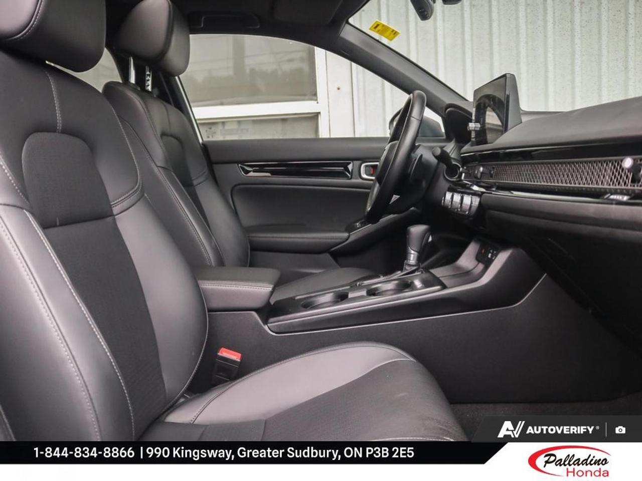 2023 Honda Civic Hatchback Sport Touring Photo