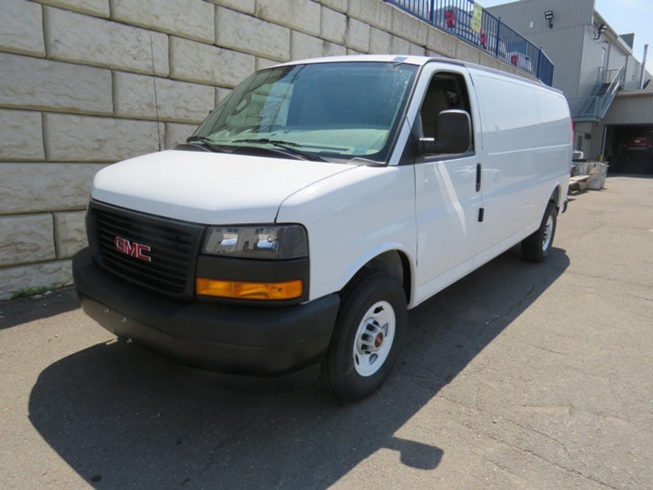 RWD 3500 155, 8-Speed Automatic, Gas V8 6.6L/