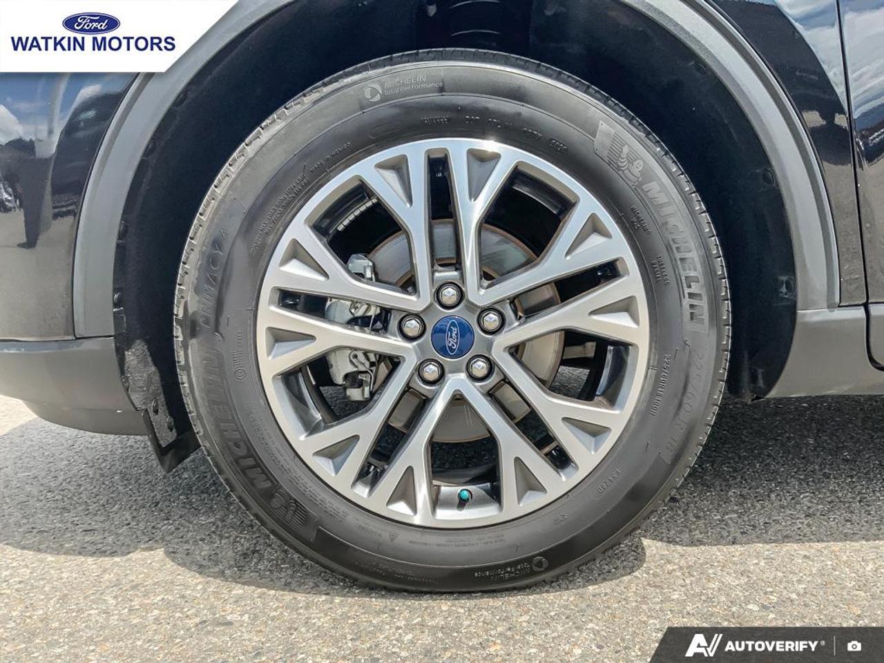 2021 Ford Escape SEL AWD Photo8