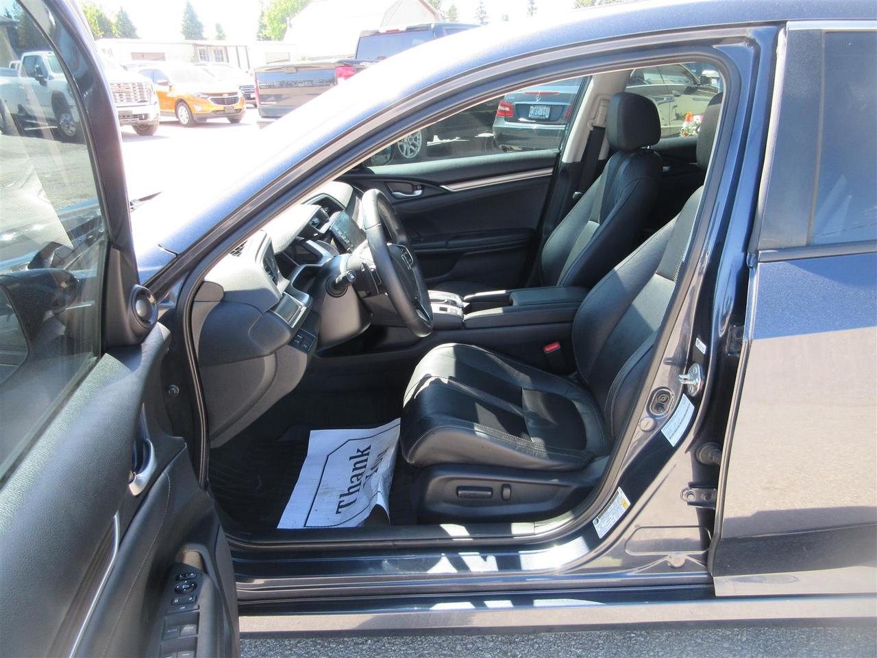 2020 Honda Civic LOADED TOURING-VERSION 5 PASSENGER 1.5L - TURBO.. NAVIGATION.. POWER SUNROOF.. LEATHER.. HEATED SEATS.. ECON-MODE-PACKAGE.. BACK-UP CAMERA.. Photo