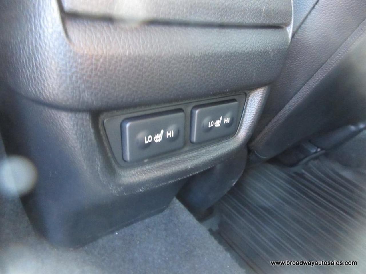 2020 Honda Civic LOADED TOURING-VERSION 5 PASSENGER 1.5L - TURBO.. NAVIGATION.. POWER SUNROOF.. LEATHER.. HEATED SEATS.. ECON-MODE-PACKAGE.. BACK-UP CAMERA.. Photo