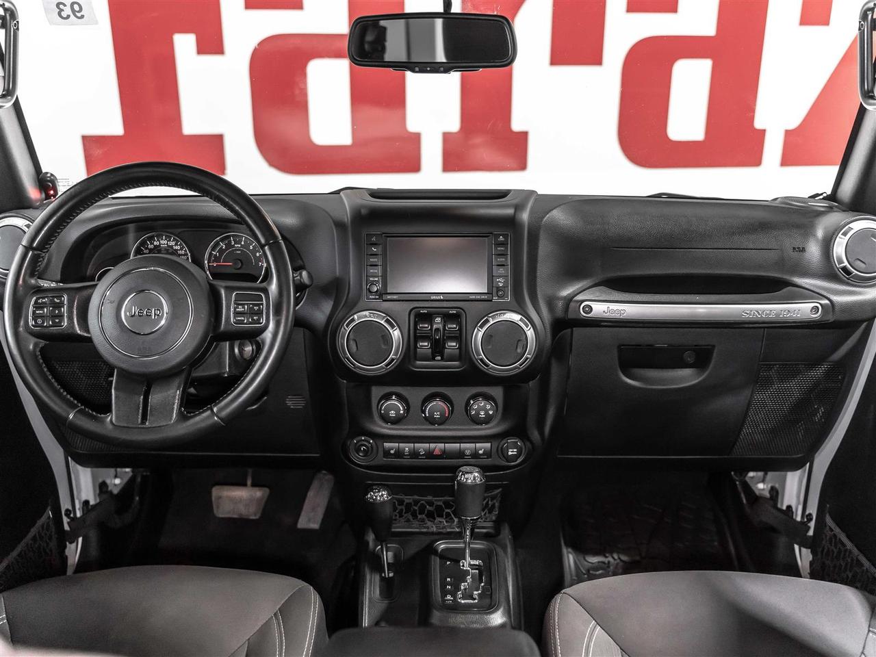 2018 Jeep Wrangler Unlimited Sahara|Accident Free|One Owner|Ontario Vehicle Photo